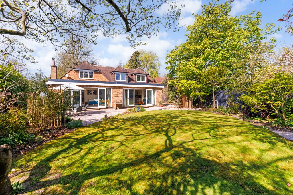 Additional image 7 of 5 bed detached house for saleThe Avenue, The Abbotsbrook, Bourne End SL8