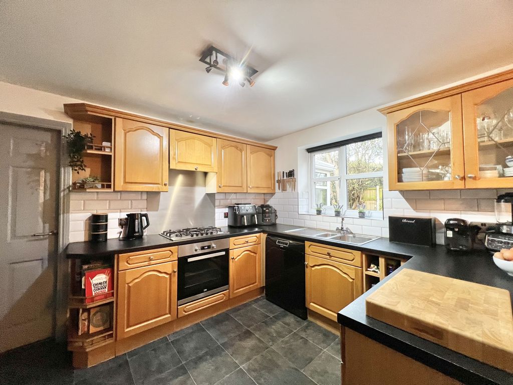 Additional image 9 of 5 bed detached house for saleRegency Gardens, Bispham FY2
