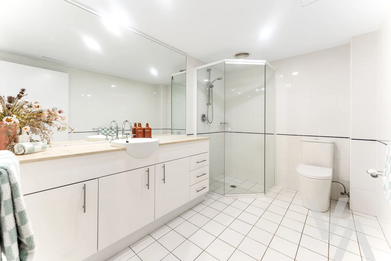 Additional image 13 of 704/328 King Street, Newcastle NSW 2300