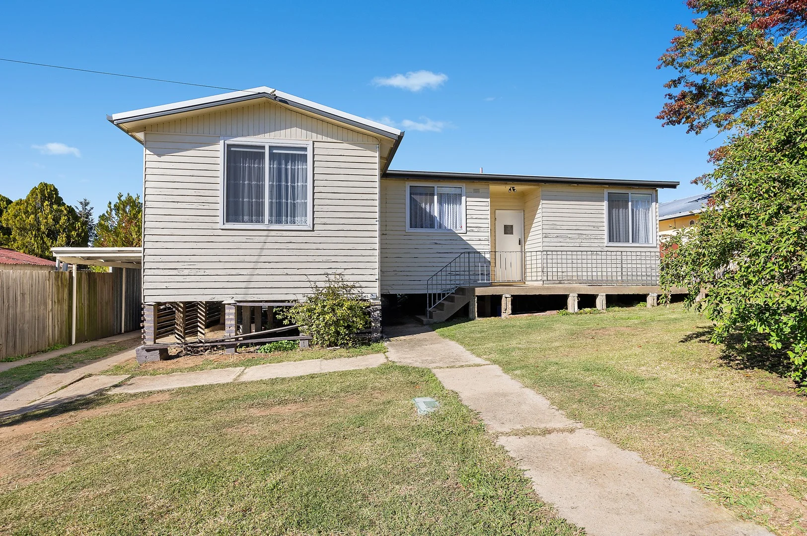 2 Kapooka Place, Cooma NSW 2630