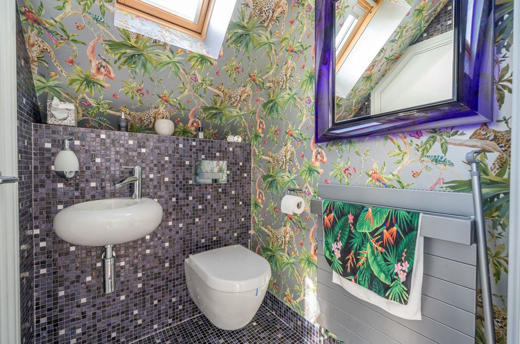 Additional image 12 of 2 bed flat for saleBeckenham Grove, Beckenham, Kent BR2