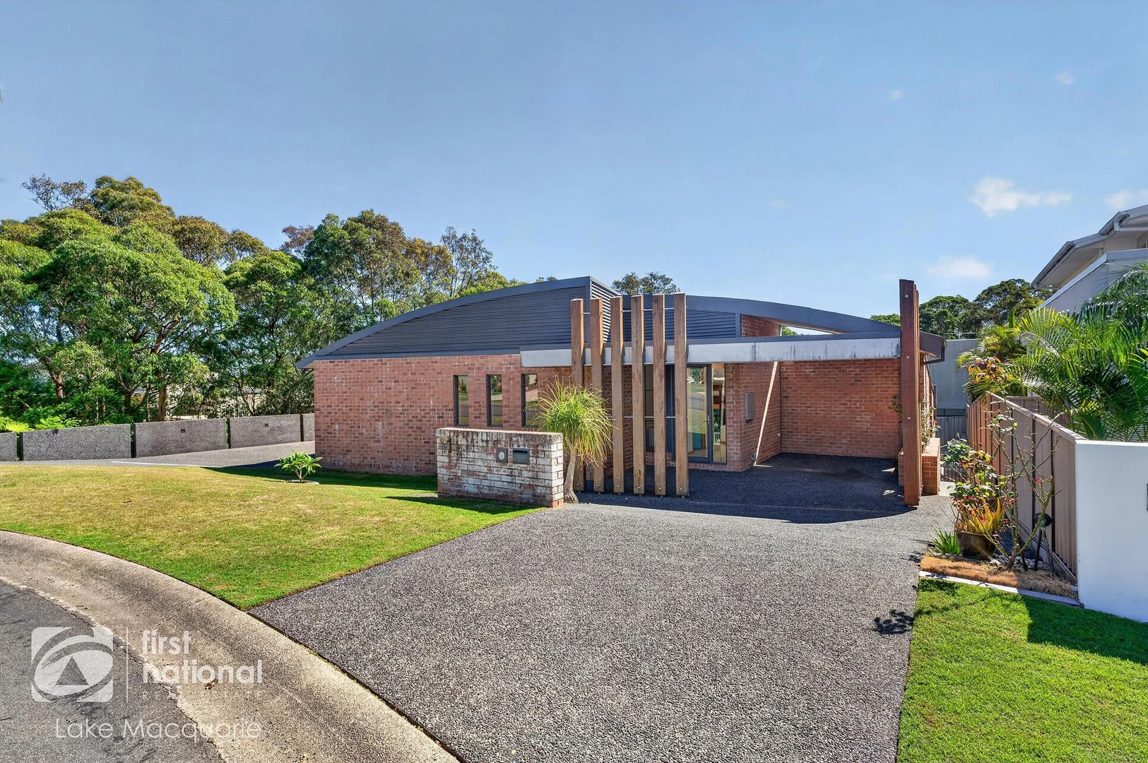 1 Captains Cove, Valentine NSW 2280
