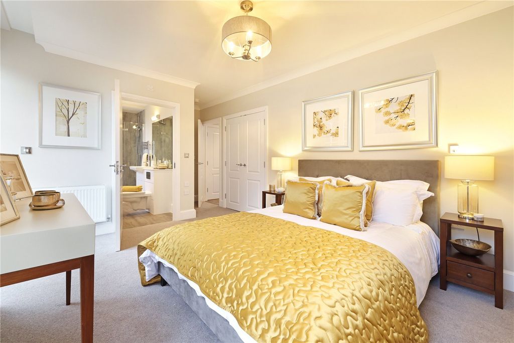 Additional image 8 of 2 bed flat for saleHall Garden, Binfield, Bracknell RG42