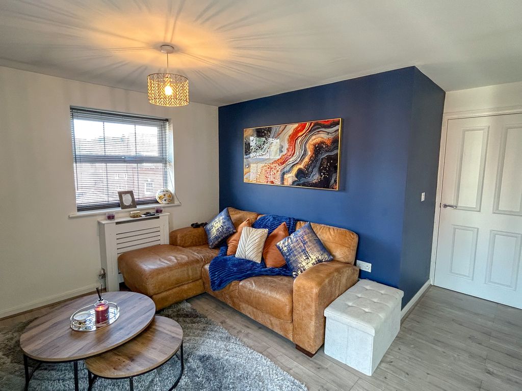 2 bed flat for saleBloomfield Crescent, Doseley TF4