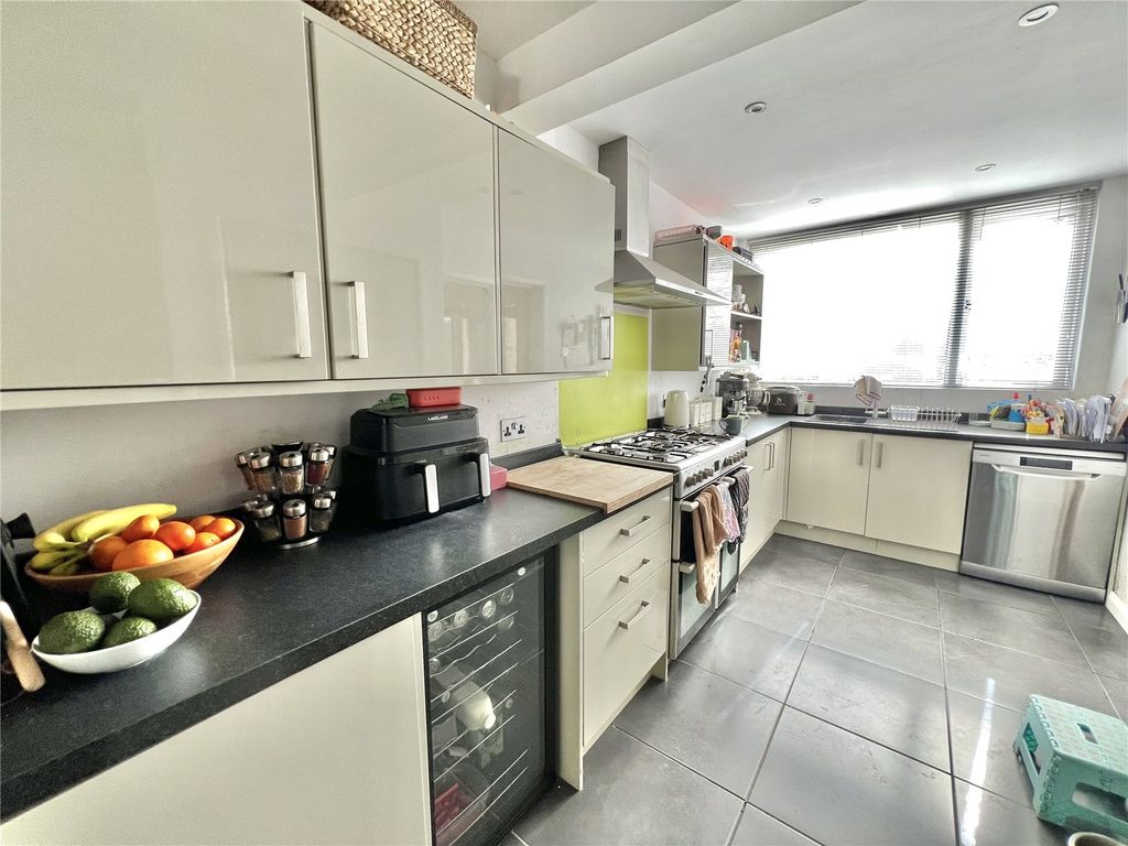 Additional image 4 of 3 bed detached house for saleBayfran Way, Blandford Forum, Dorset DT11