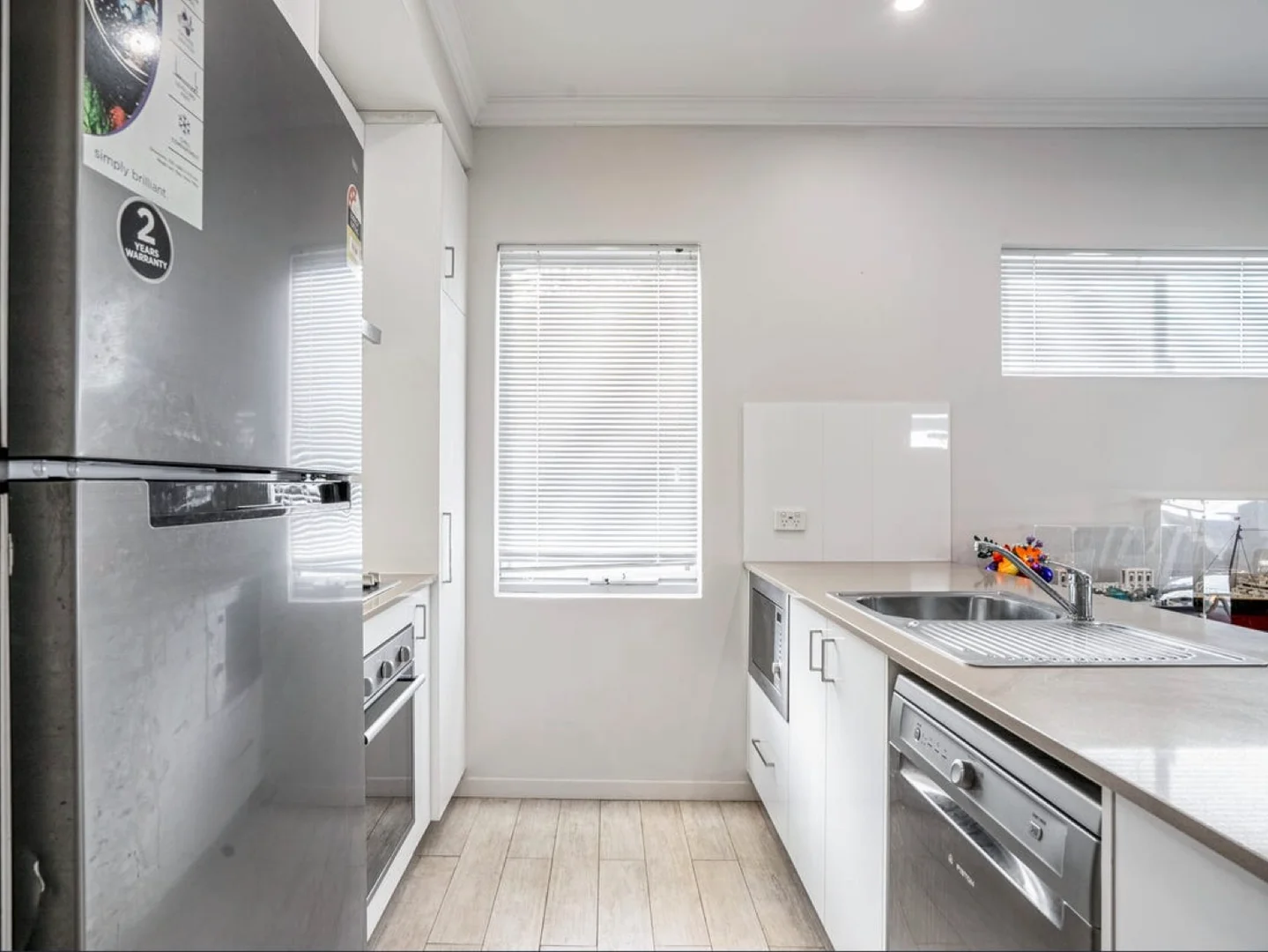 8/13 Belcastro Way, Madeley WA 6065 photo 2