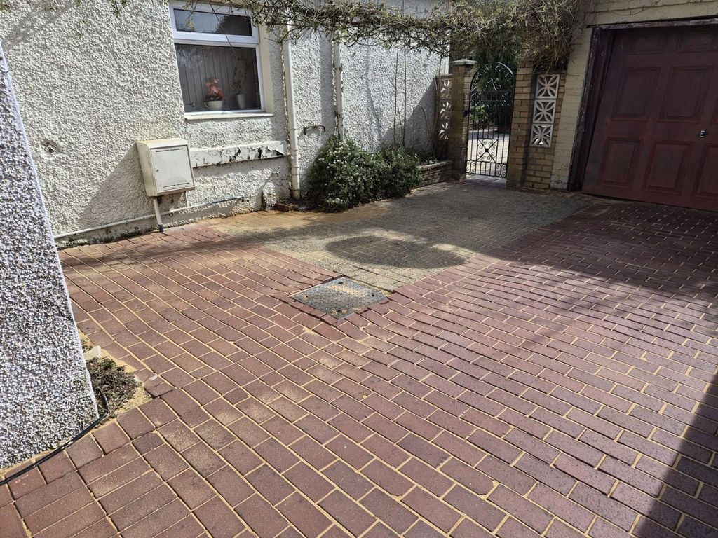 Additional image 27 of 5 bed semi-detached house for saleKirk Road, Wishaw ML2