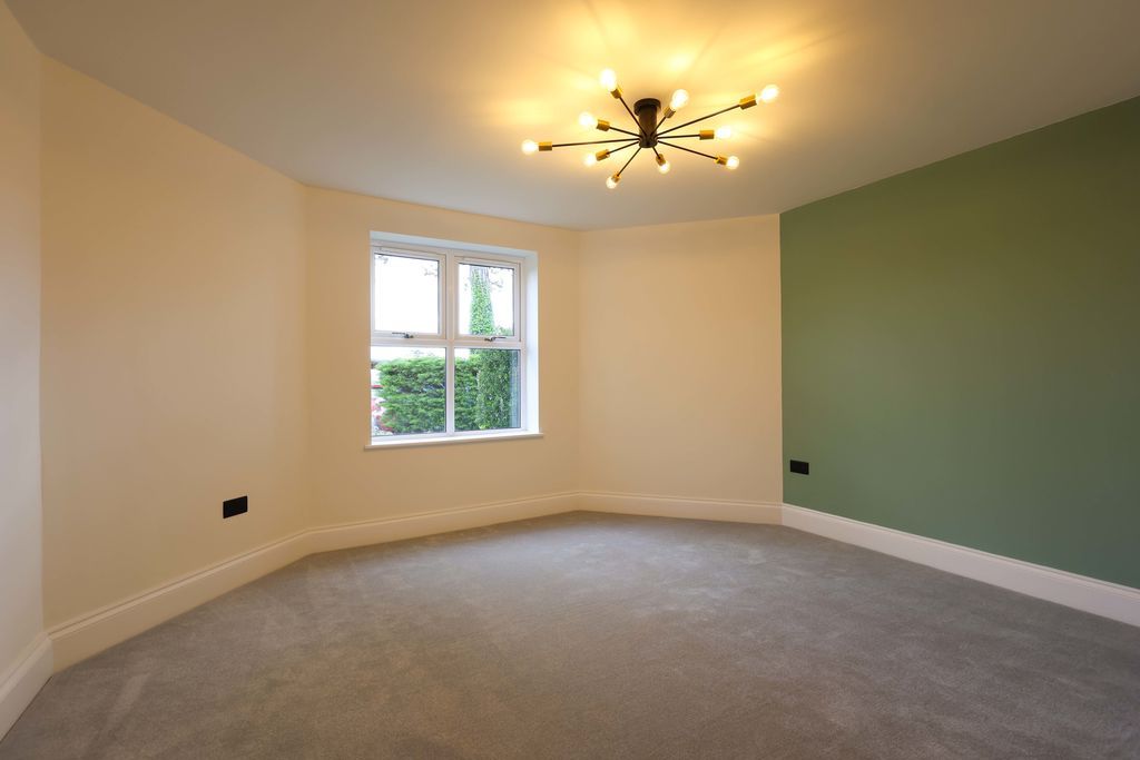 Additional image 10 of 2 bed flat for salePrinces Road, Clevedon BS21