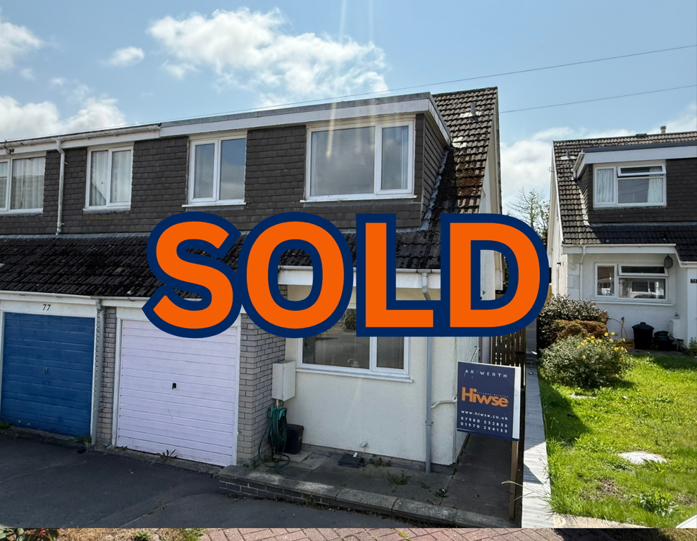 3 bed semi-detached house for saleBryncastell, Bow Street SY24