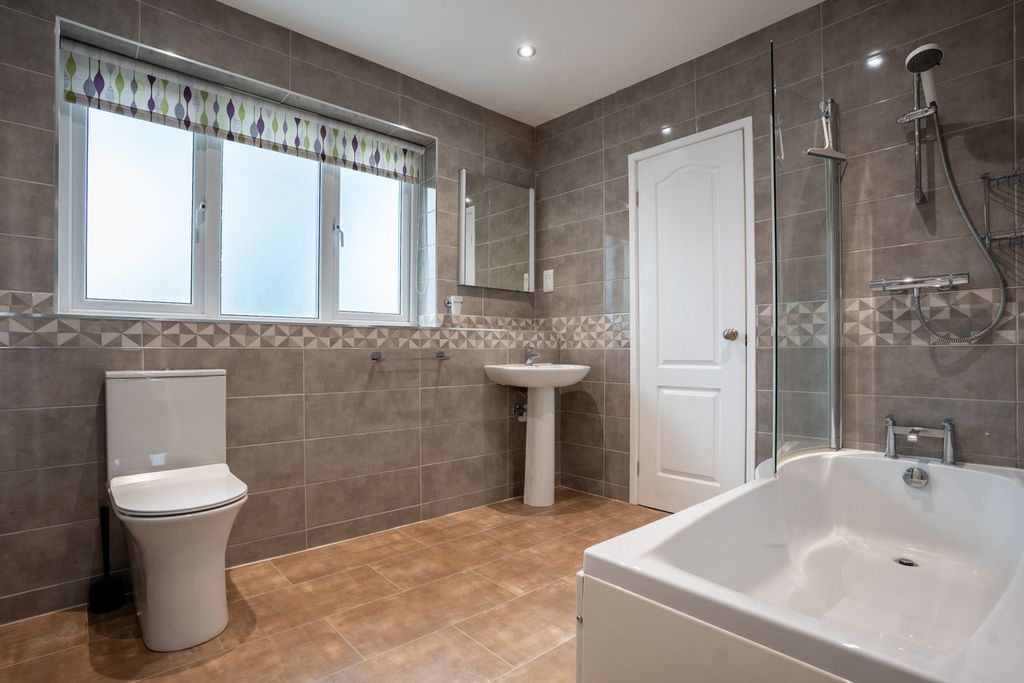 Additional image 19 of 6 bed detached house for saleJenks Orchard New Road Bromyard, Herefordshire HR7