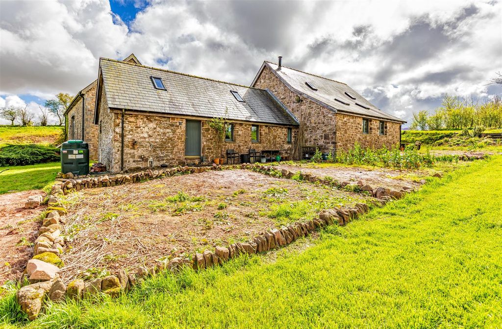 Additional image 5 of 8 bed detached house for saleLlanddeusant, Llangadog SA19