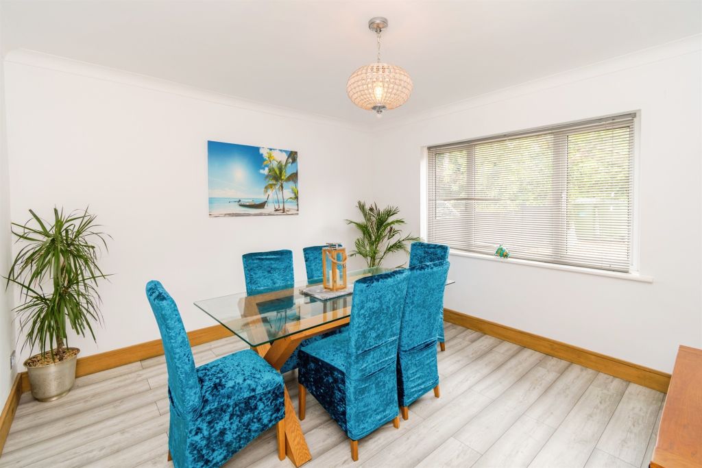 Additional image 6 of 4 bed detached house for saleBassett Dale, Southampton SO16