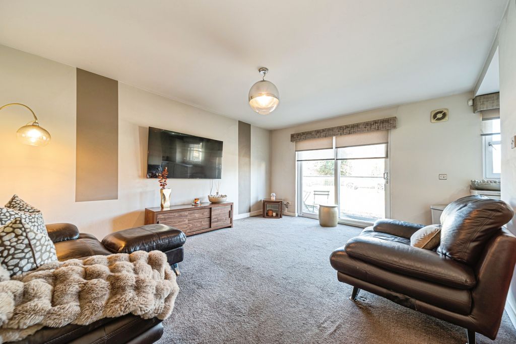 Additional image 3 of 2 bed flat for sale3 Accord Place, Paisley PA2