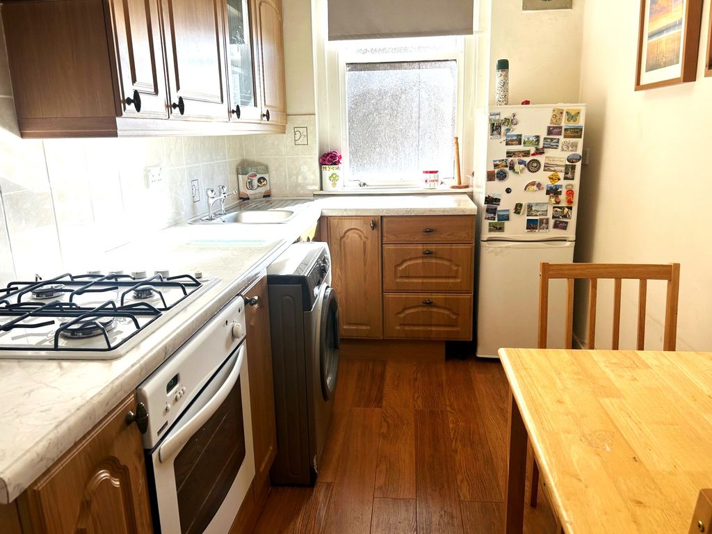 Additional image 13 of 2 bed flat for saleDarnley Street, Stirling FK8