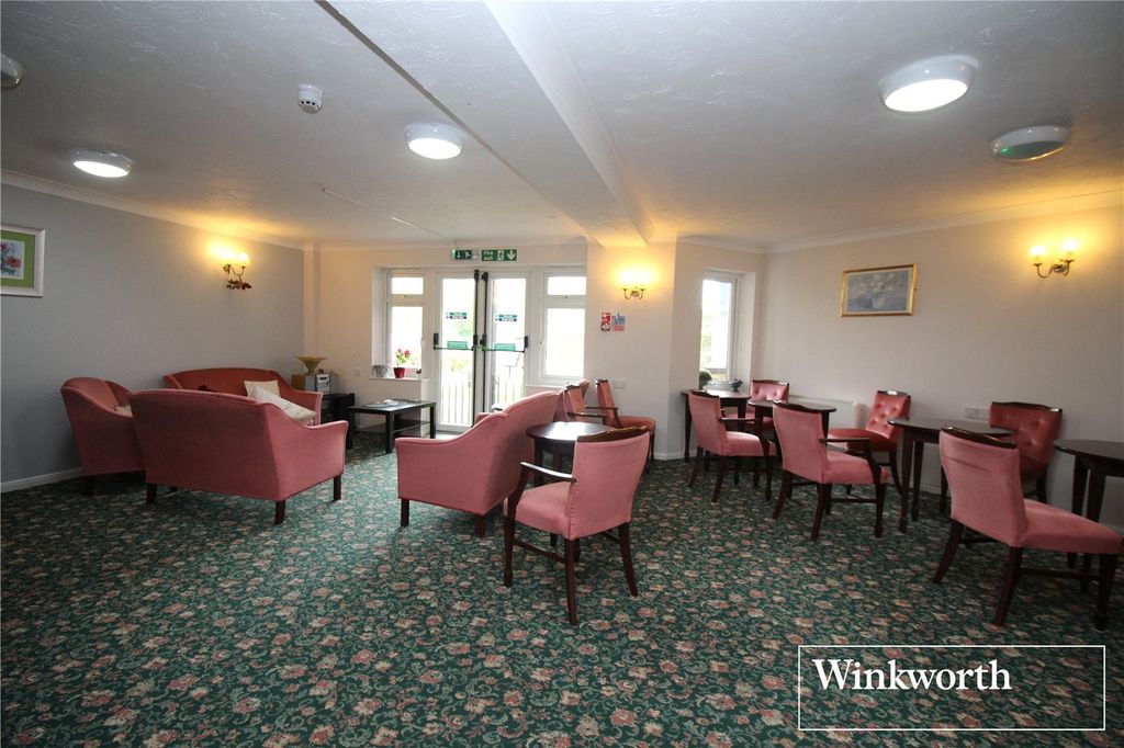 Additional image 9 of 1 bed flat for saleFurzehill Road, Borehamwood, Hertfordshire WD6
