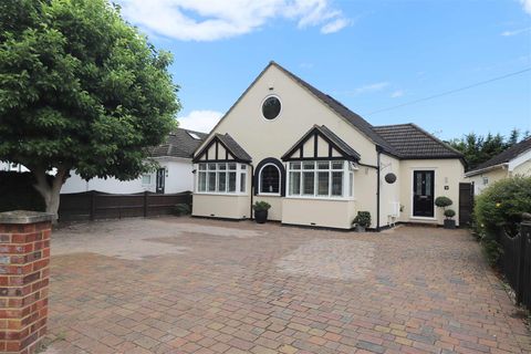 Halford Road, Ickenham UB10
