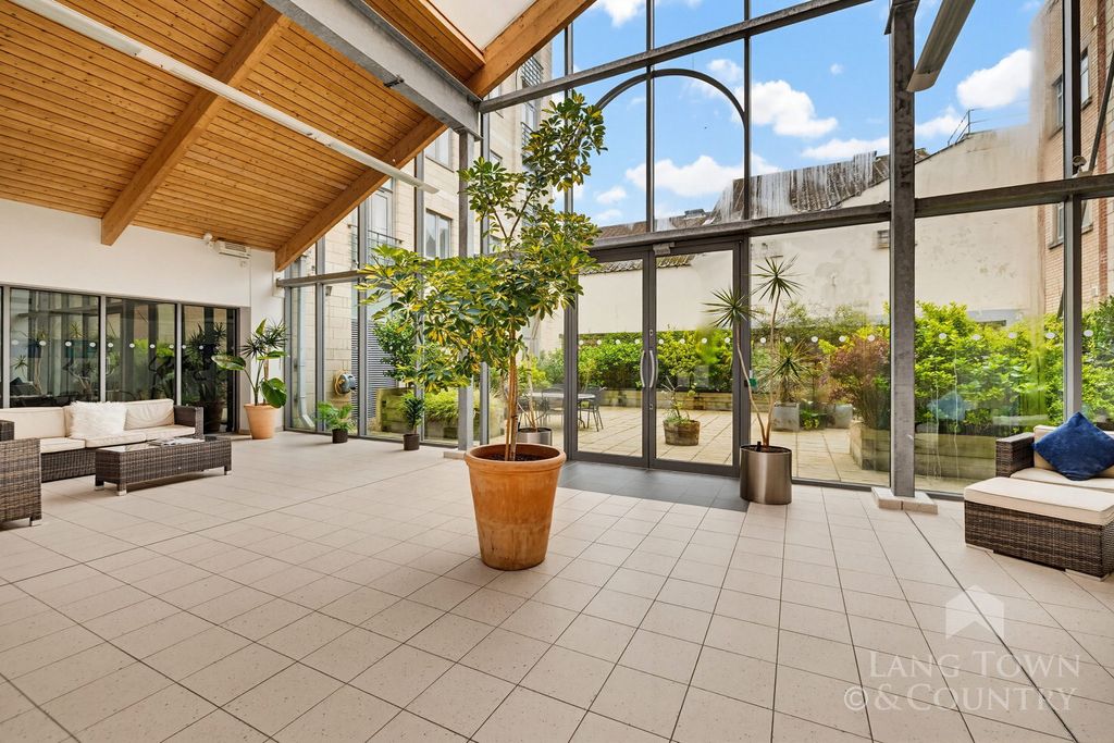 Additional image 15 of 2 bed flat for saleDiscovery Wharf, North Quay, Sutton Harbour PL4
