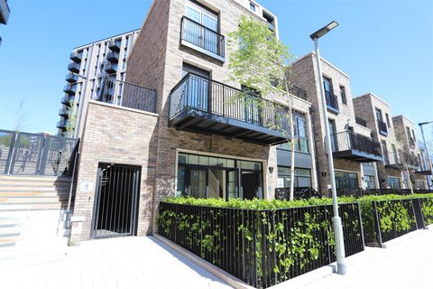 Shale Lane, Middlewood Locks M5