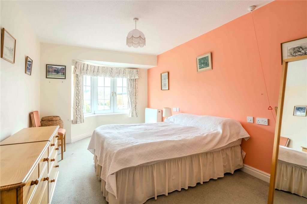 1 bed flat for saleStation Road, Broadway, Worcestershire WR12 photo 5