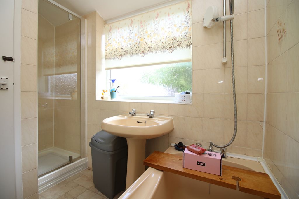 Additional image 20 of 3 bed flat for saleDevonshire Road, Blackpool FY2