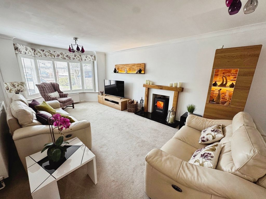 Additional image 7 of 3 bed detached house for saleVictoria Avenue, Porthcawl CF36