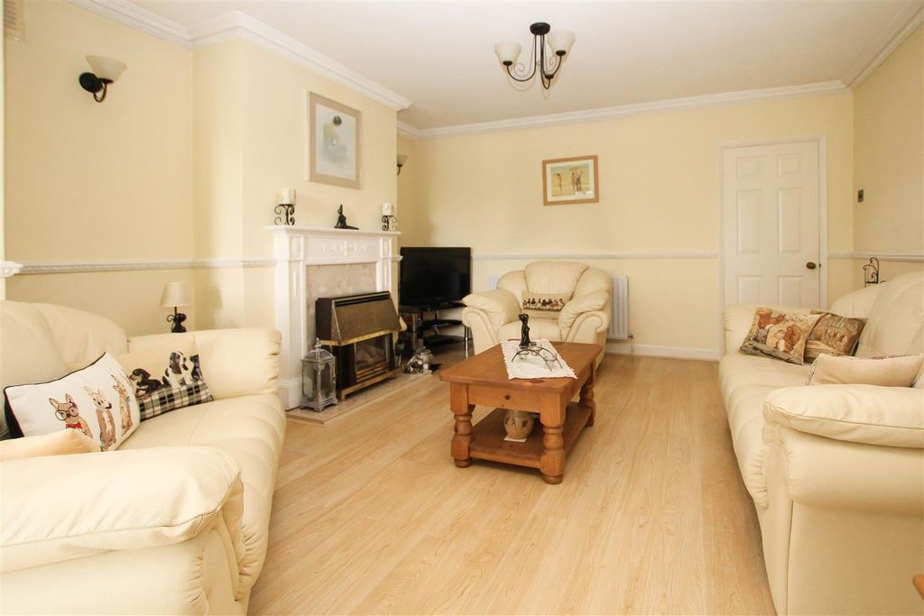 Additional image 9 of 3 bed detached bungalow for saleRushdene Road, Brentwood CM15