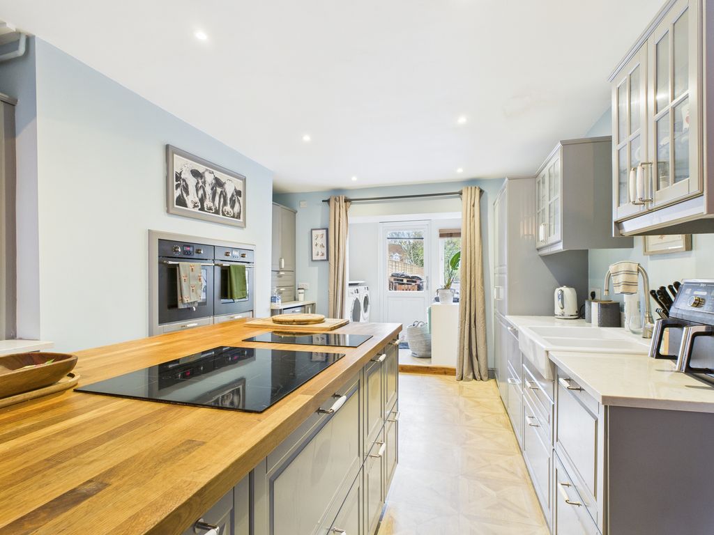 Additional image 5 of 5 bed semi-detached house for saleTaunton Road, Bridgwater TA6