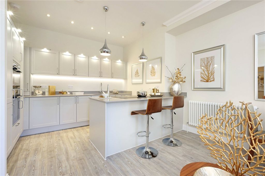 Additional image 3 of 2 bed flat for saleBinfield House, Terrace Road North, Bracknell, Berkshire RG42