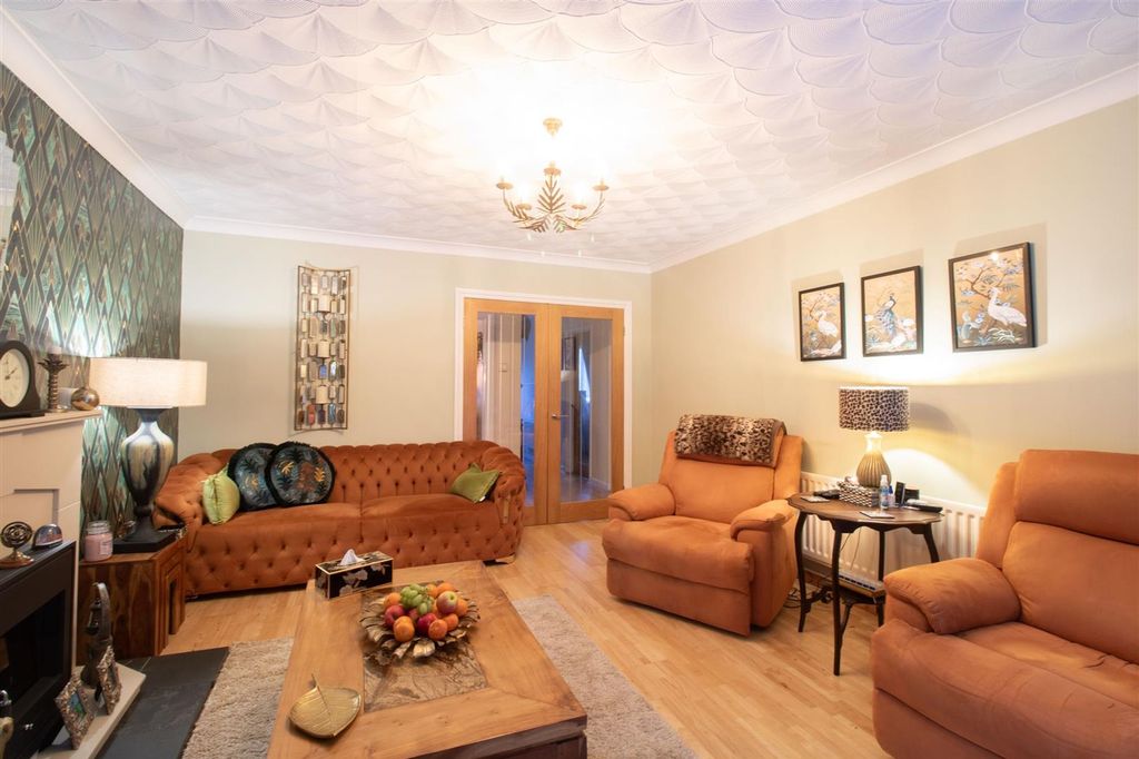 Additional image 6 of 4 bed detached bungalow for saleWoodfieldside, Blackwood NP12