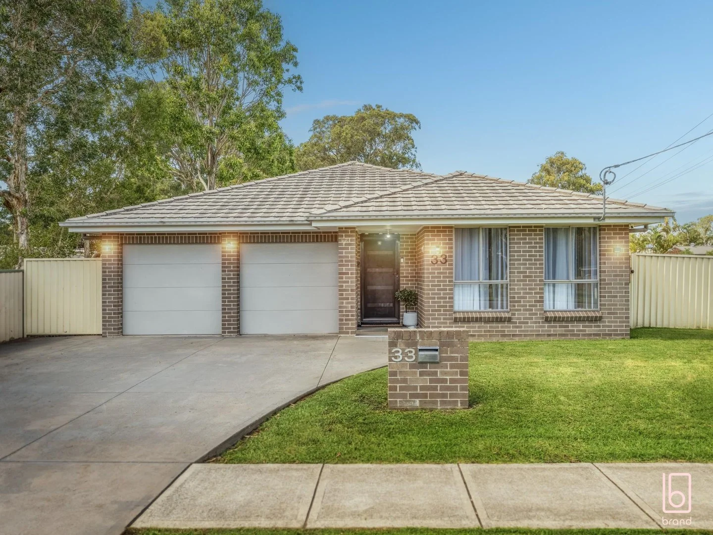 33 Cadonia Road, Tuggerawong NSW 2259