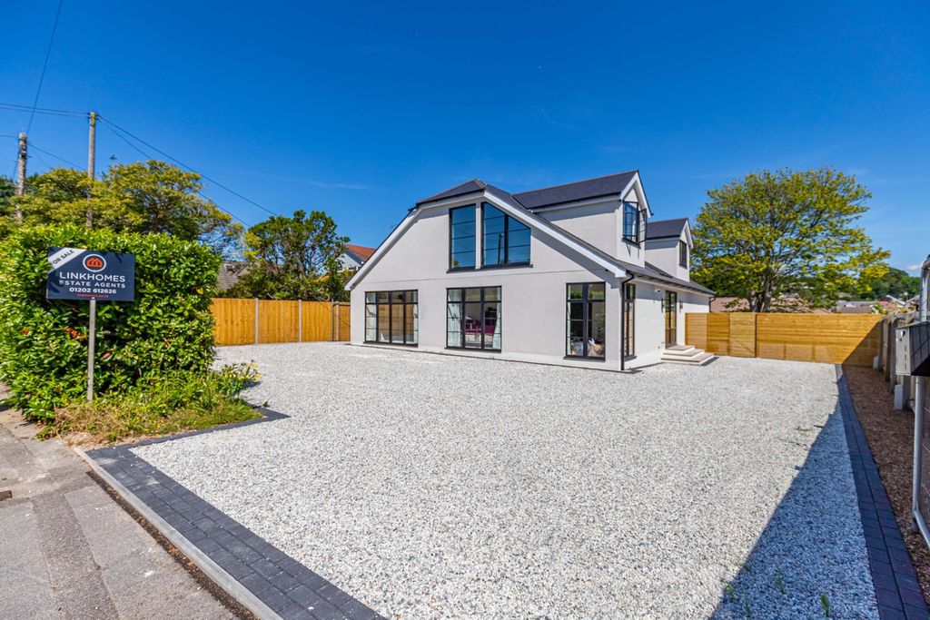Additional image 9 of 5 bed detached house for saleBeacon Road, Broadstone BH18