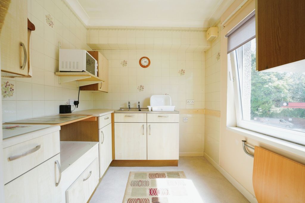 Additional image 4 of 1 bed flat for saleBurnards Court, Bodmin PL31