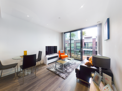 Catalina House, 4 Canter Way E1