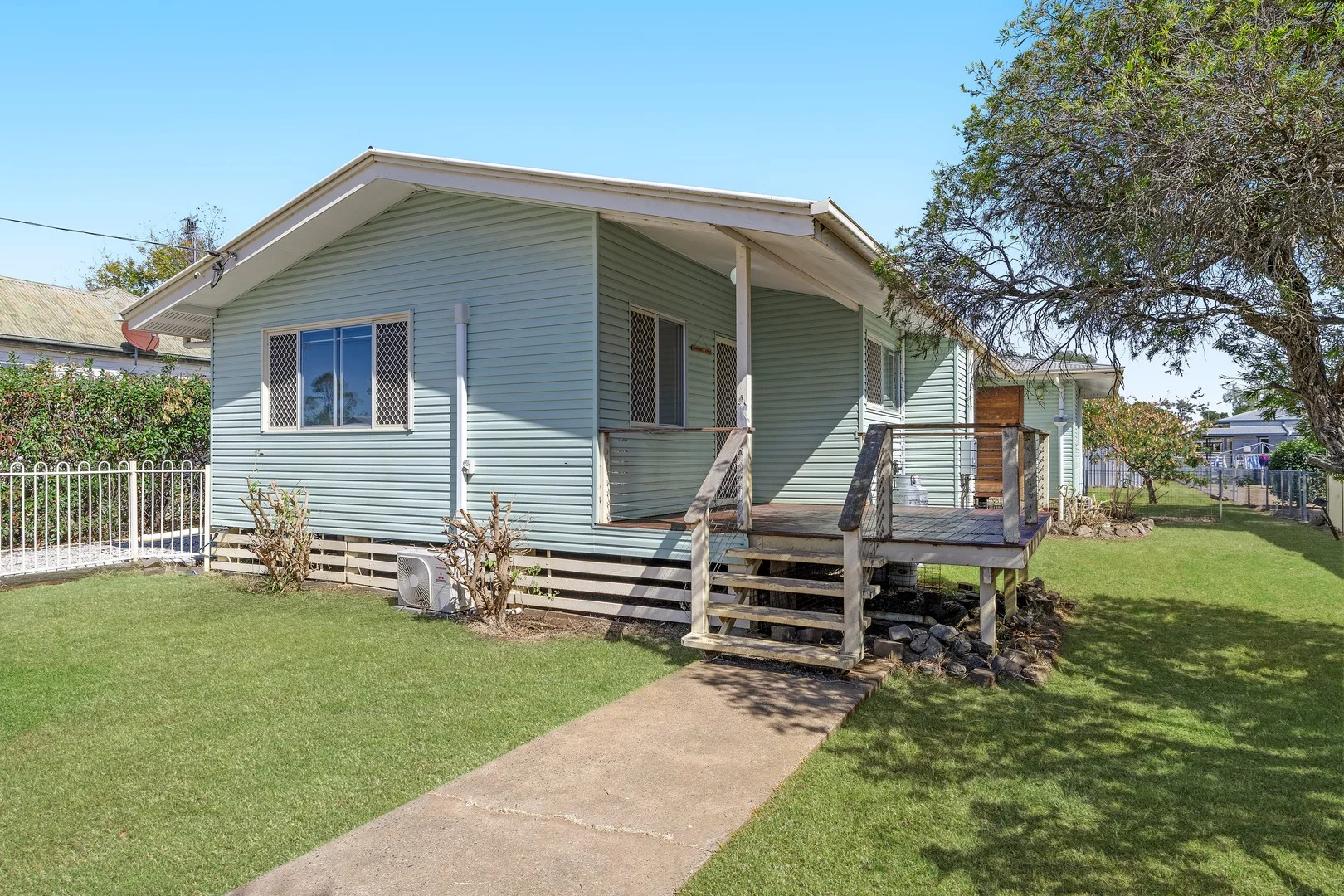 11 Devitt Street, Warwick QLD 4370