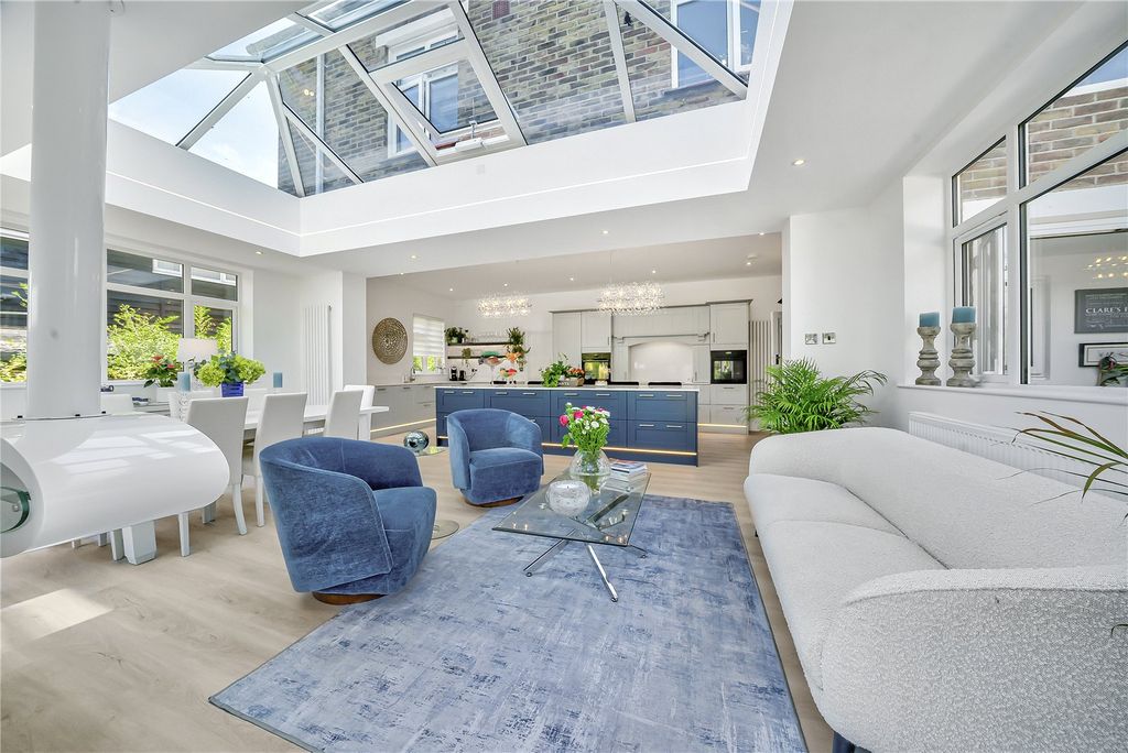 Additional image 14 of 6 bed detached house for saleSouth Walk, Middleton-On-Sea, West Sussex PO22