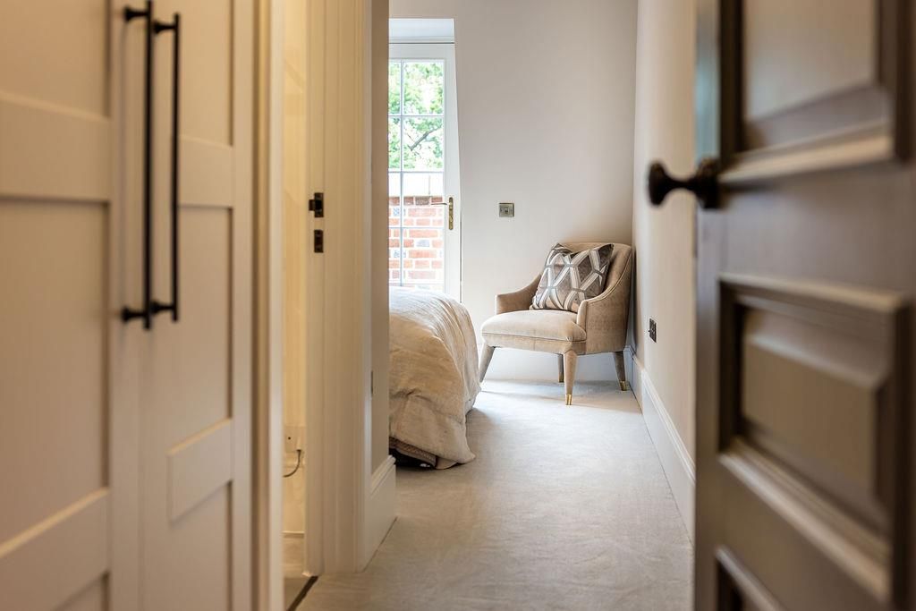 Additional image 15 of 2 bed flat for saleWinkfield Park, Winkfield Row, Berkshire RG42