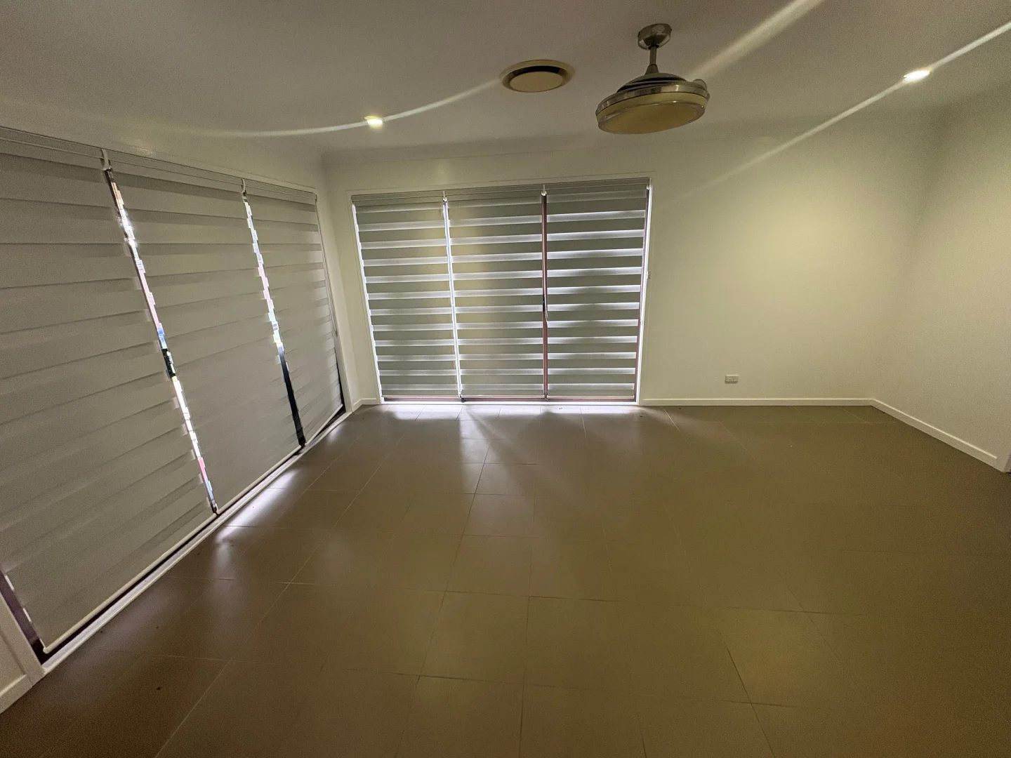 Additional image 4 of 2 O'Shea Close, Edensor Park NSW 2176
