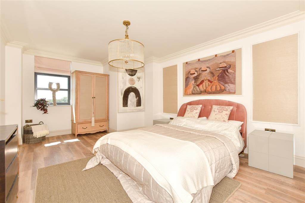 Additional image 8 of 3 bed flat for saleConvent Road, Broadstairs, Kent CT10