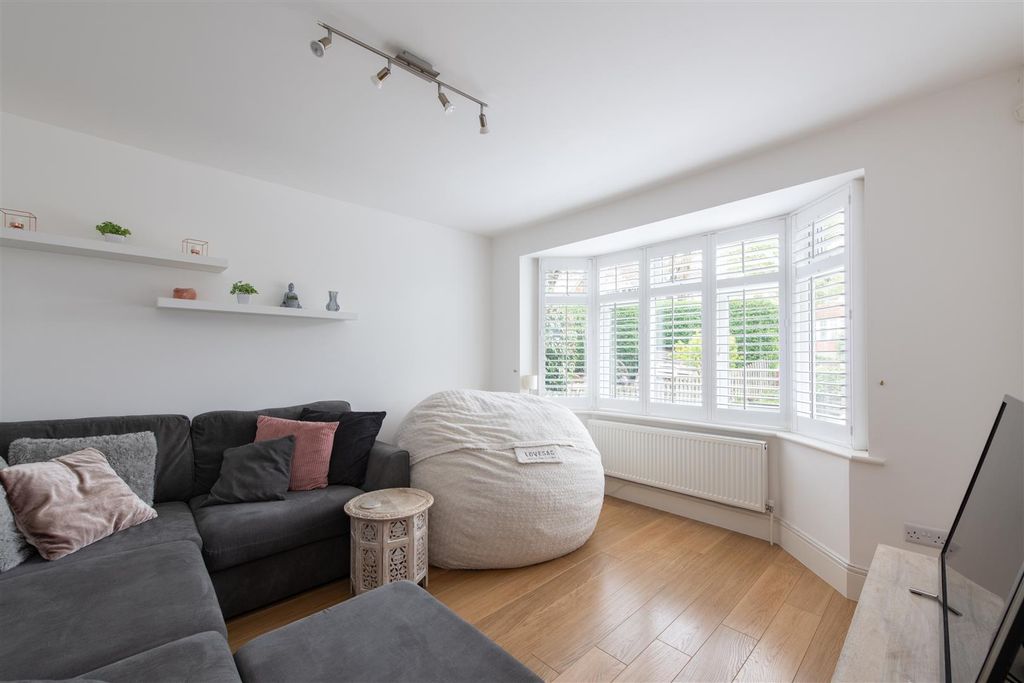 Additional image 3 of 3 bed terraced house for saleLinden Way, London N14