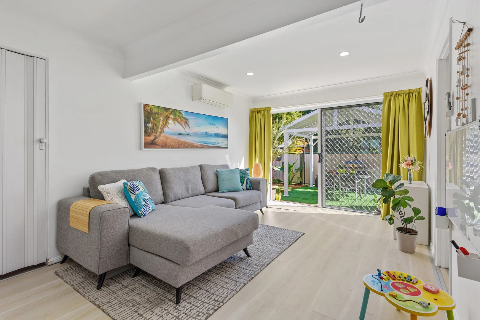13 Dodds Street, Margate QLD 4019 photo 5
