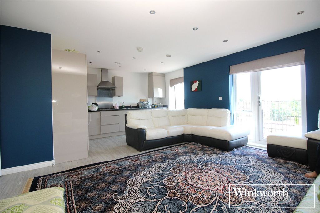 Additional image 3 of 2 bed flat for saleElstree Way, Borehamwood, Hertfordshire WD6