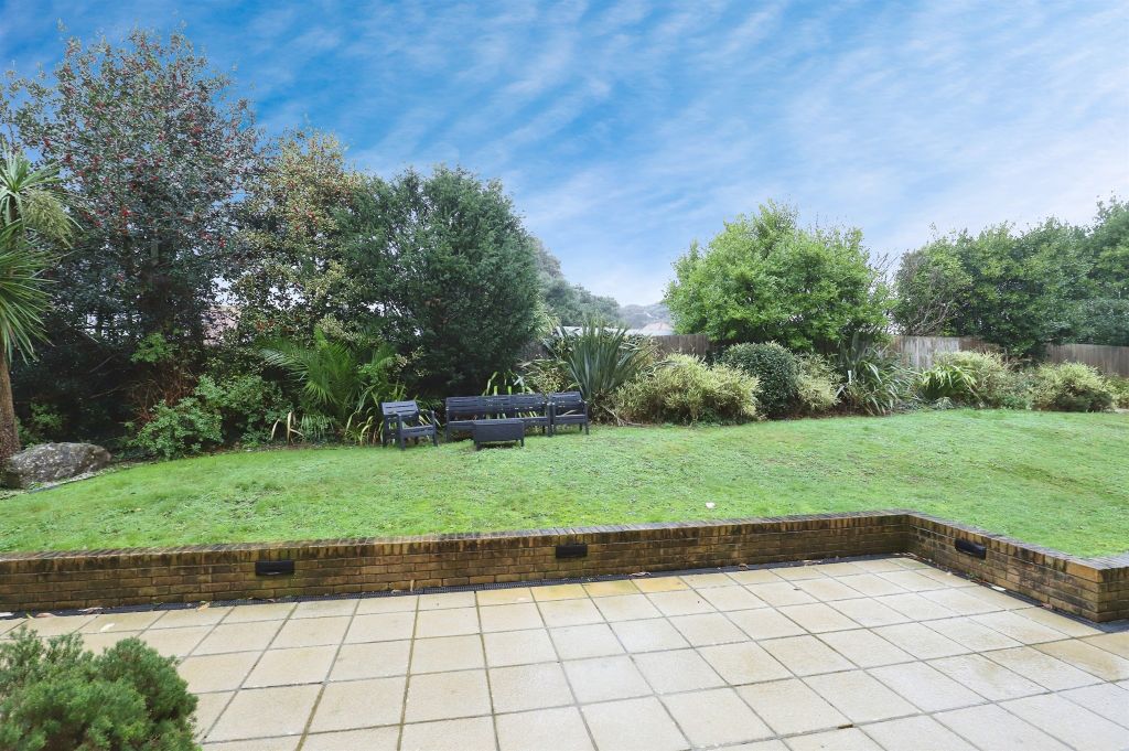 Additional image 13 of 3 bed flat for saleBoscombe Overcliff Drive, Bournemouth BH5