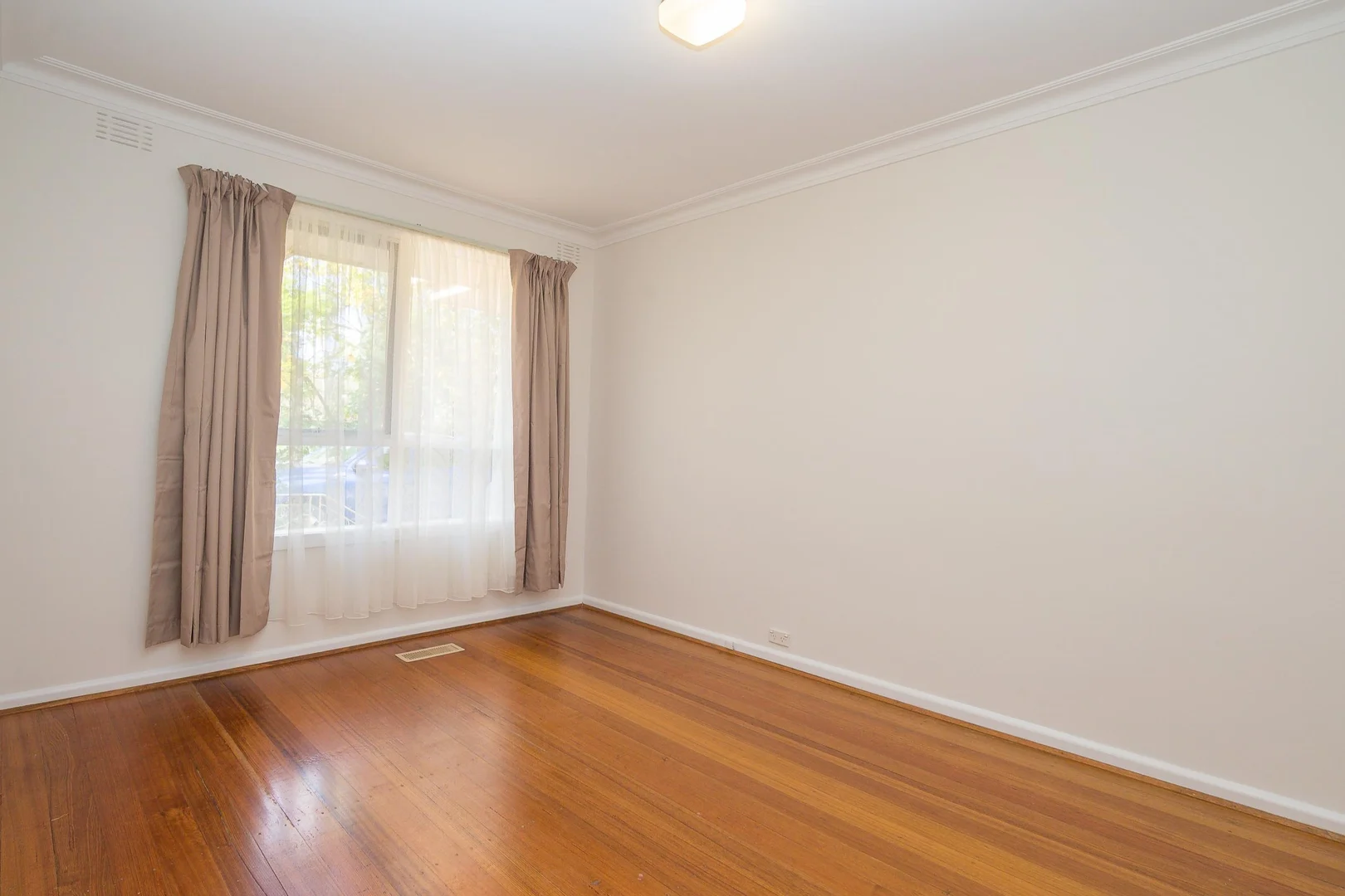 Additional image 5 of 4/99 Croydon Road, Surrey Hills VIC 3127