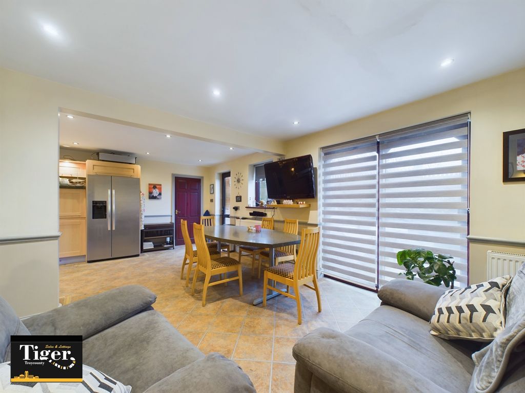 Additional image 15 of 5 bed detached house for saleThe Knowle, Bispham, Blackpool FY2