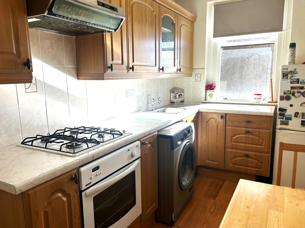 Additional image 3 of 2 bed flat for saleDarnley Street, Stirling FK8