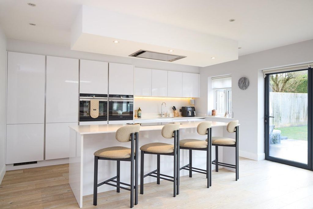 Additional image 12 of 3 bed detached bungalow for saleTheobald Street, Borehamwood WD6