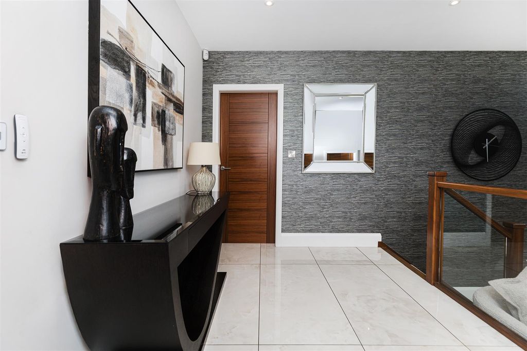 Additional image 20 of 5 bed detached house for saleThe Beeches, Birkenshaw, Bradford BD11