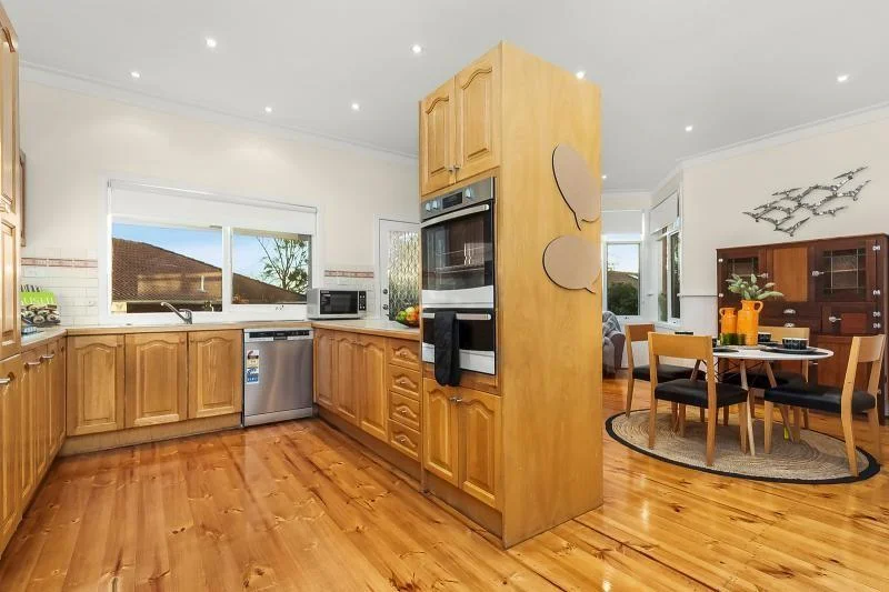 13 Forster Street, Ivanhoe VIC 3079 photo 5