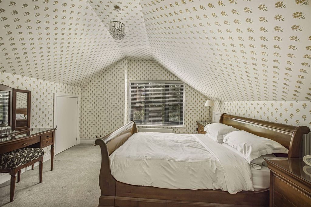 Additional image 10 of 5 bed detached house for saleAlan Drive, Hale WA15