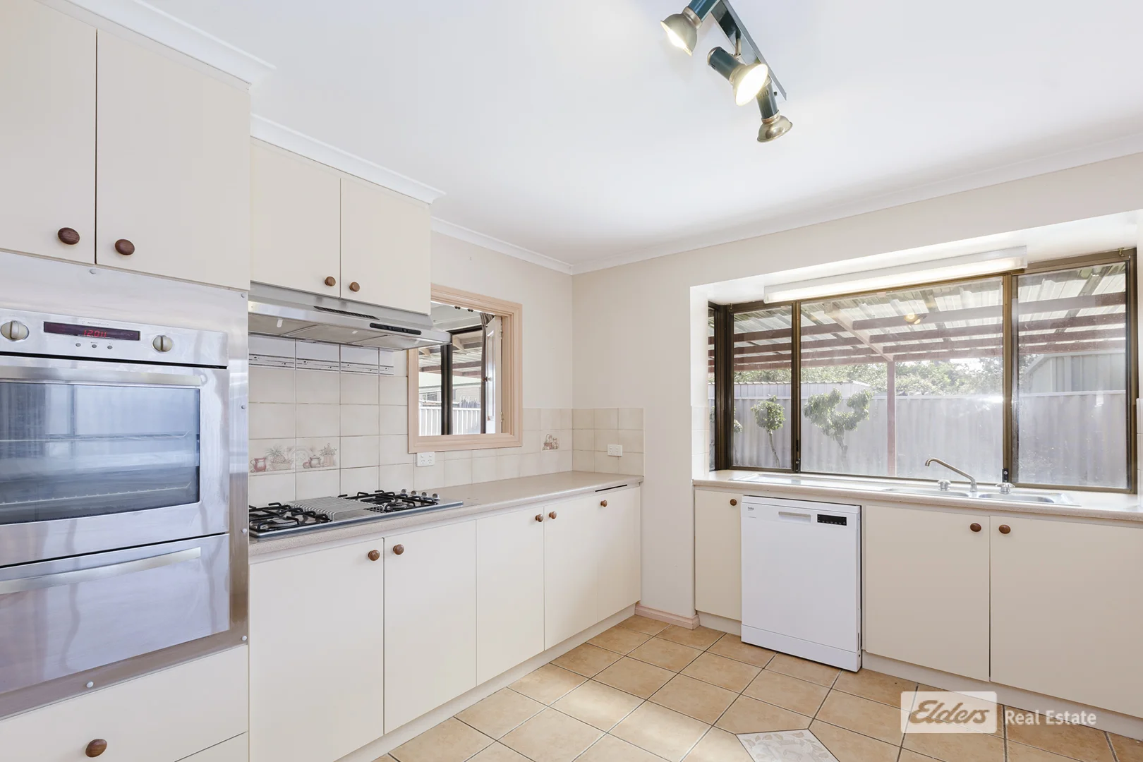 Additional image 8 of 20 Salvado Road, Orana WA 6330